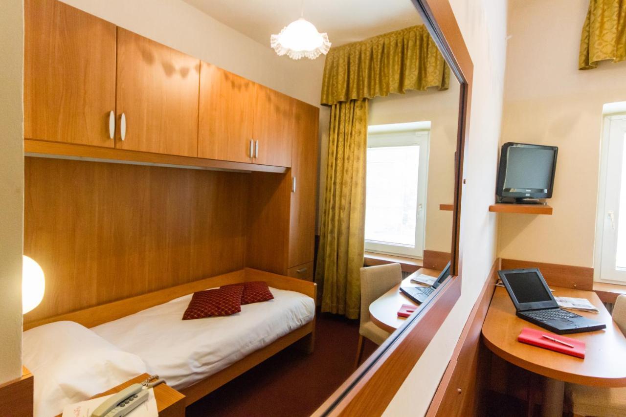 Hotel Sant'Ilario روفيريتو المظهر الخارجي الصورة