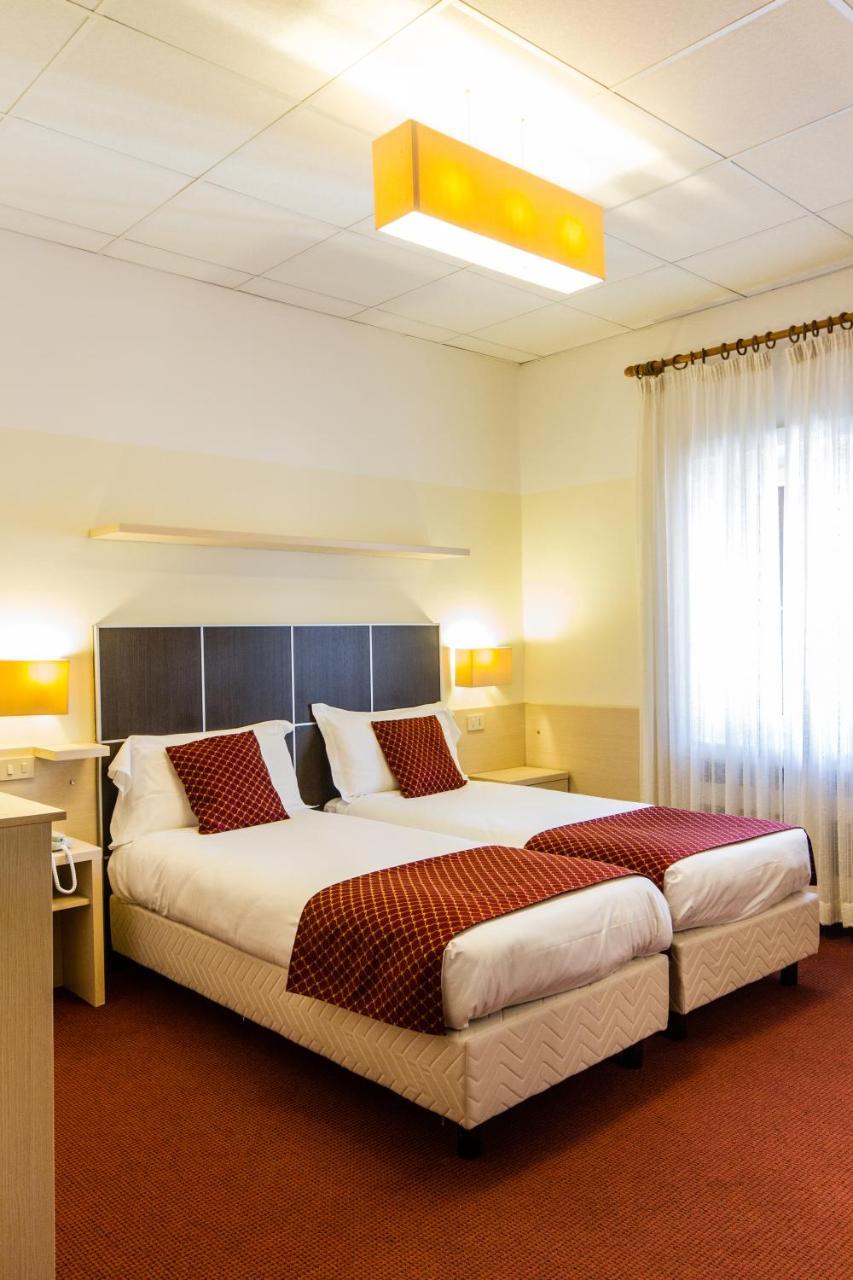 Hotel Sant'Ilario روفيريتو المظهر الخارجي الصورة