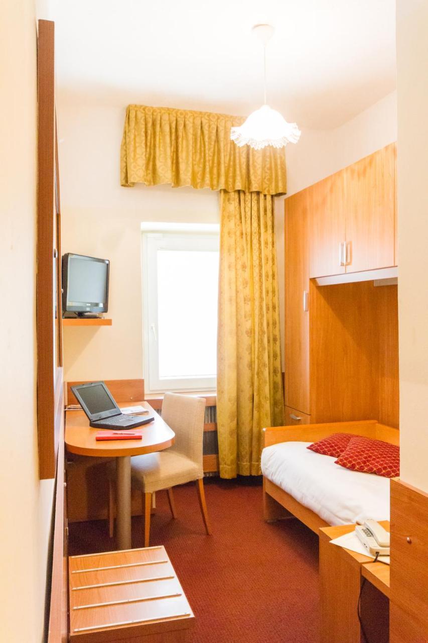 Hotel Sant'Ilario روفيريتو المظهر الخارجي الصورة
